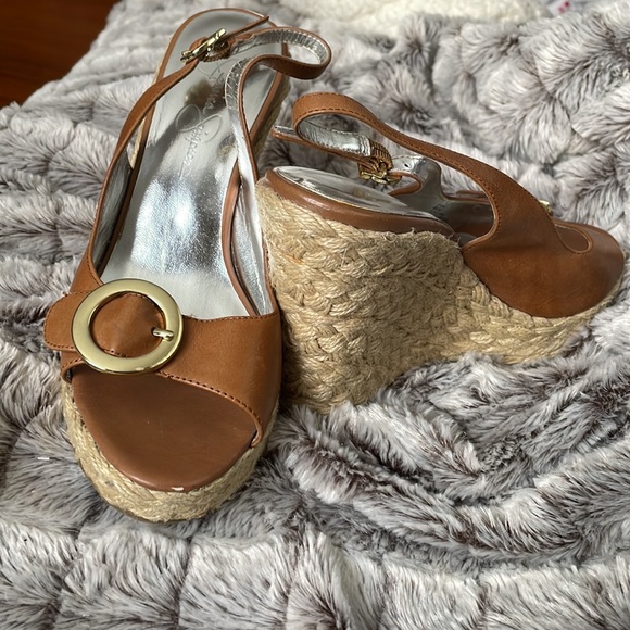 Shoes - Picture 2 of 8